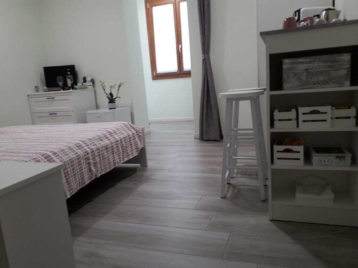 فندق Casa Liberty مانديلو ديل لاريو المظهر الخارجي الصورة