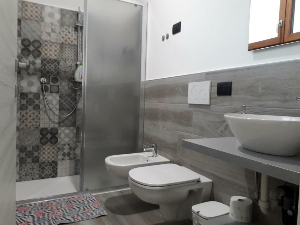 فندق Casa Liberty مانديلو ديل لاريو المظهر الخارجي الصورة