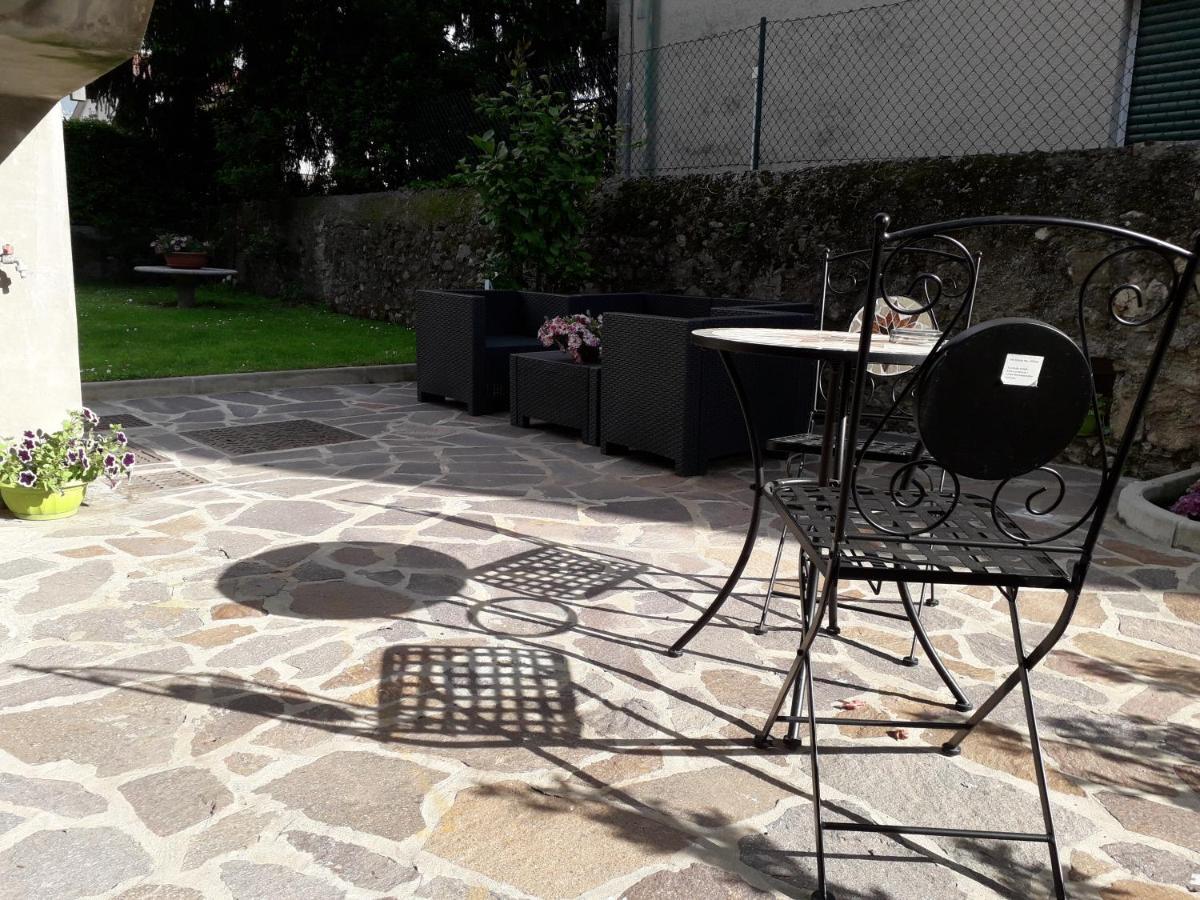 فندق Casa Liberty مانديلو ديل لاريو المظهر الخارجي الصورة